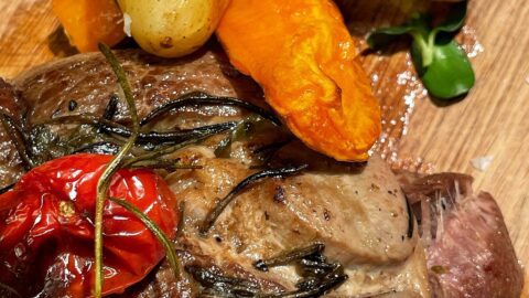 Jēra gaļa_Marinēta jēra ciska_Lēni cepta jēra kāja_Jēra gaļa cena_Svaiga jēra gaļa_Svaigas gaļas piegāde_gaļas piegāde mājās_Pasūtīt gaļu_NegantiGardi_Мясо ягненка_БИО мясо _Купить мясо_lamb latvia_pasture raised lamb_grass fed lamb